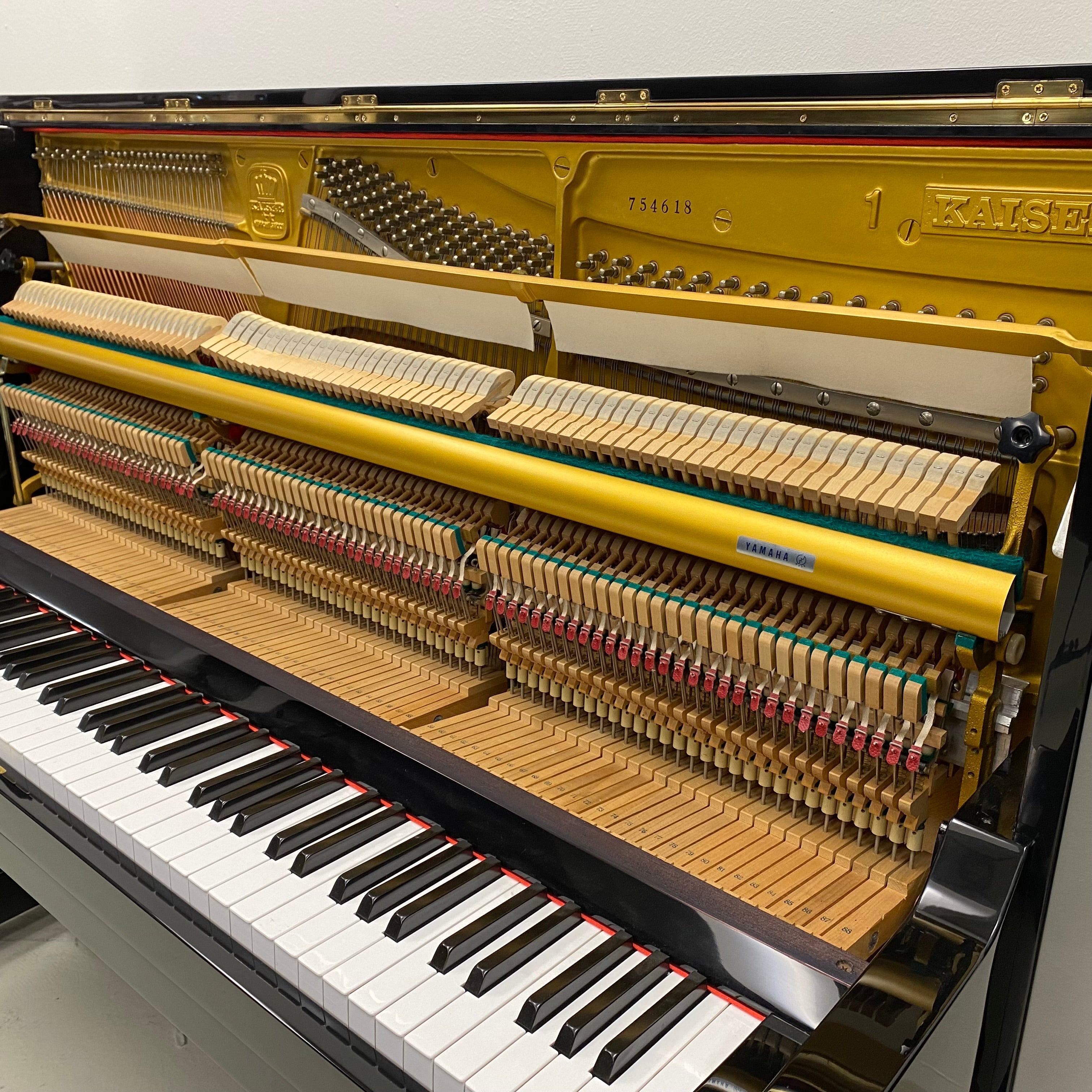 Kaiser 1 (by Yamaha) piano (1980)