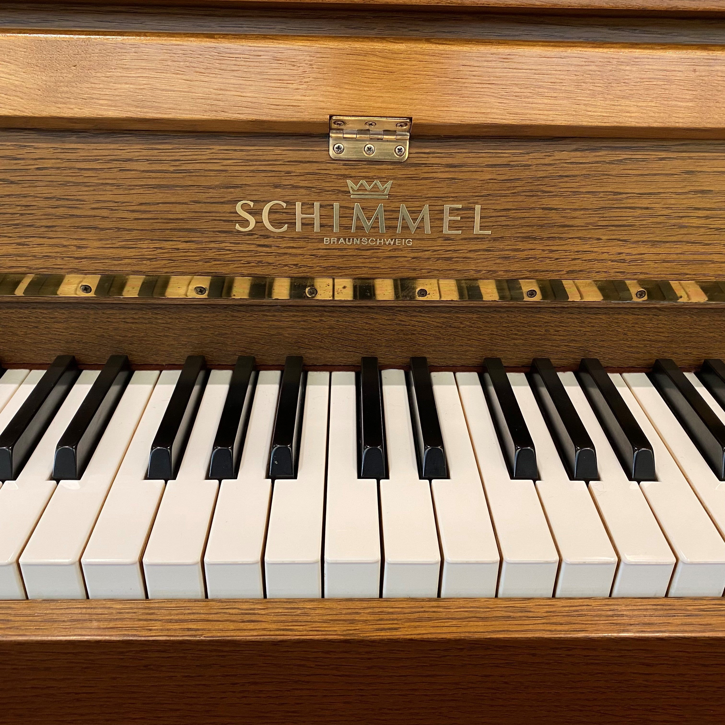 Schimmel 114 Piano (1978)