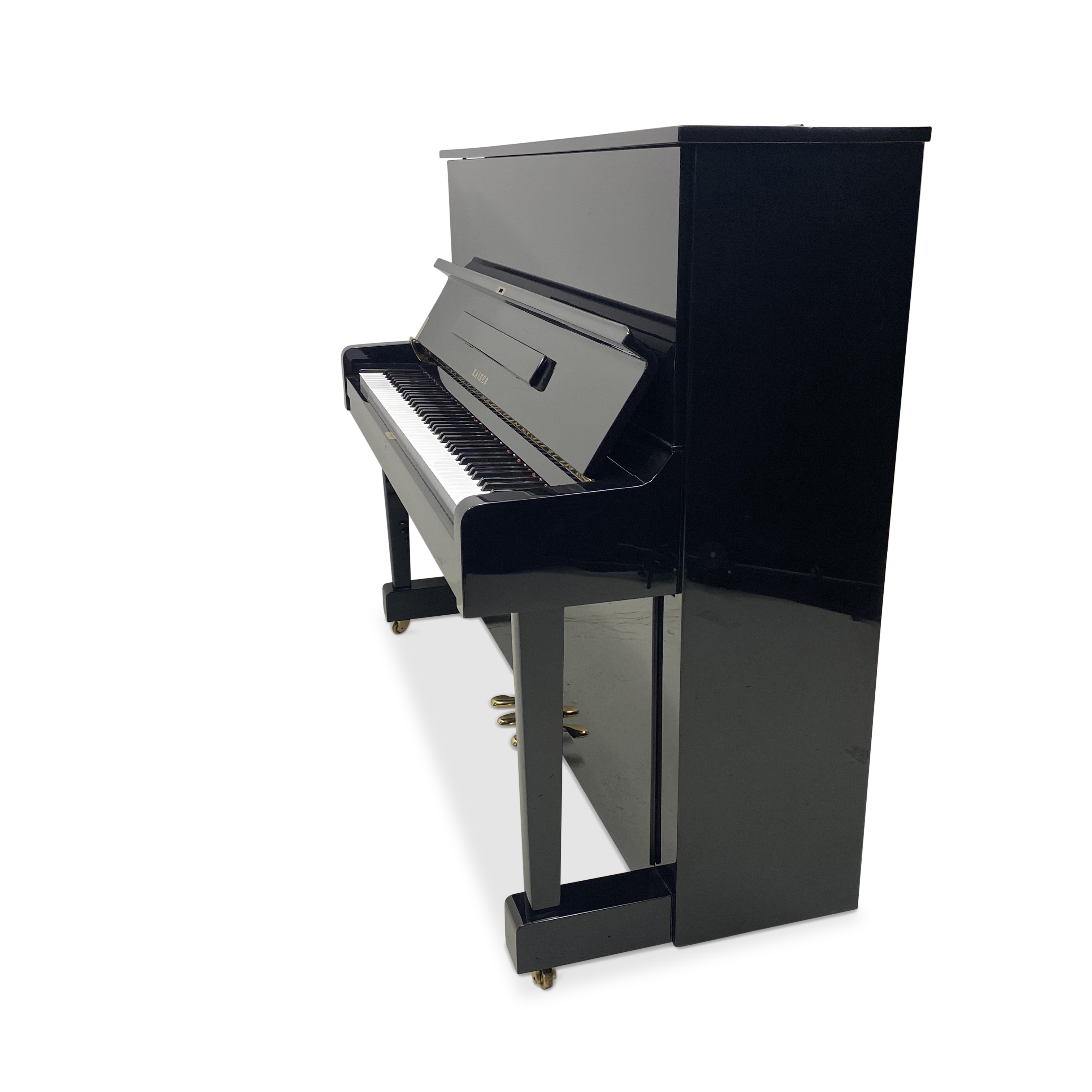 Kaiser 1 (by Yamaha) piano (1980)