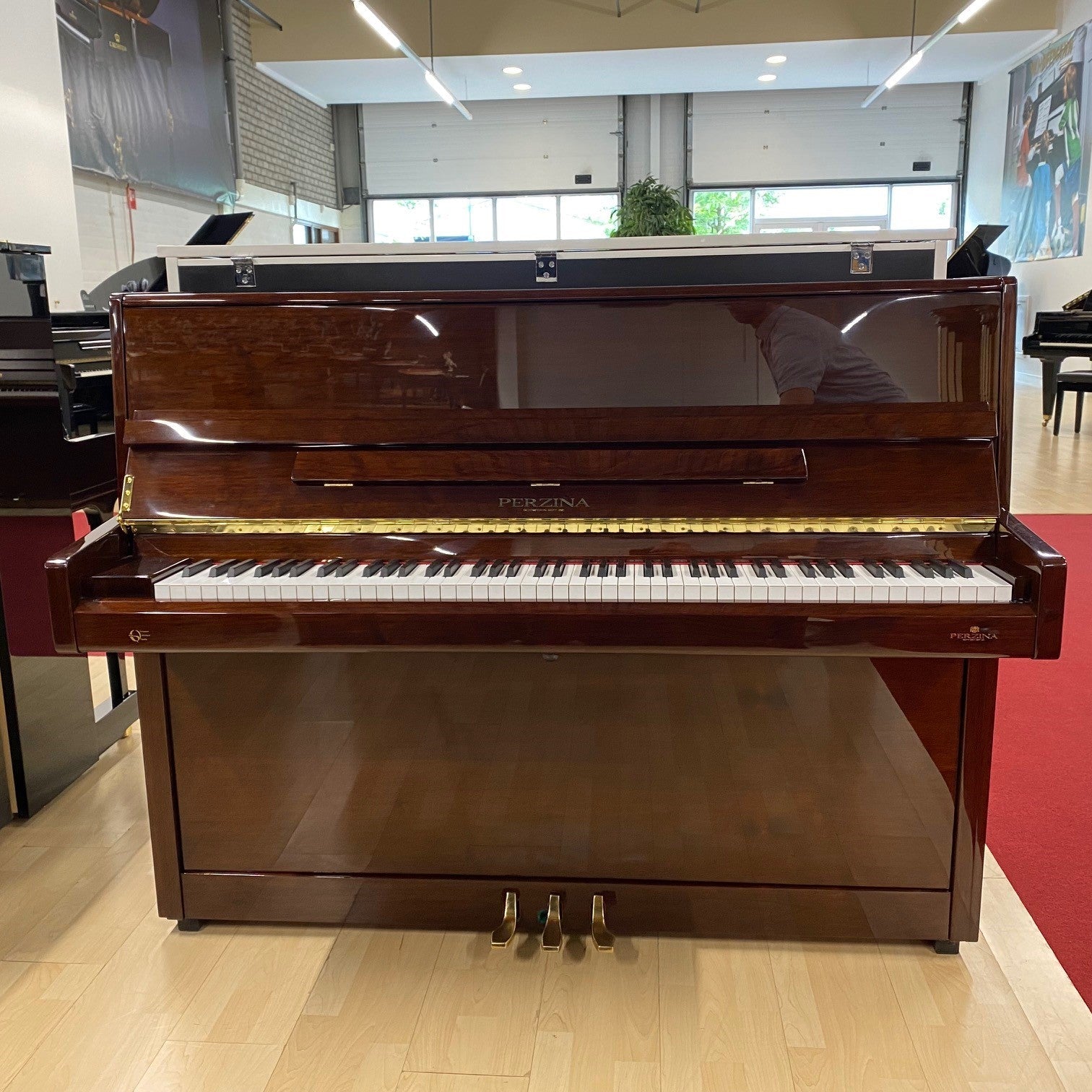 Perzina UP-112 piano, noten