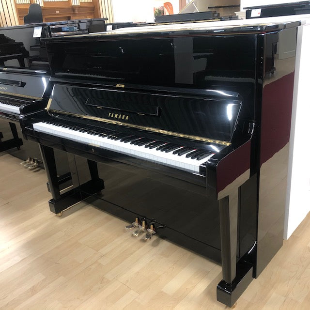 Yamaha U1D piano (1962)