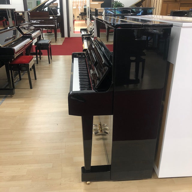 Yamaha U1D piano (1962)