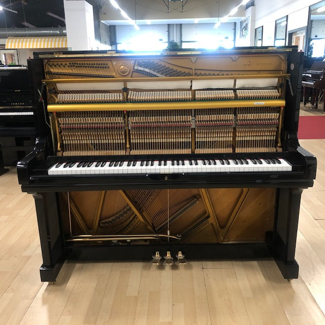 Yamaha U3H piano (1973)