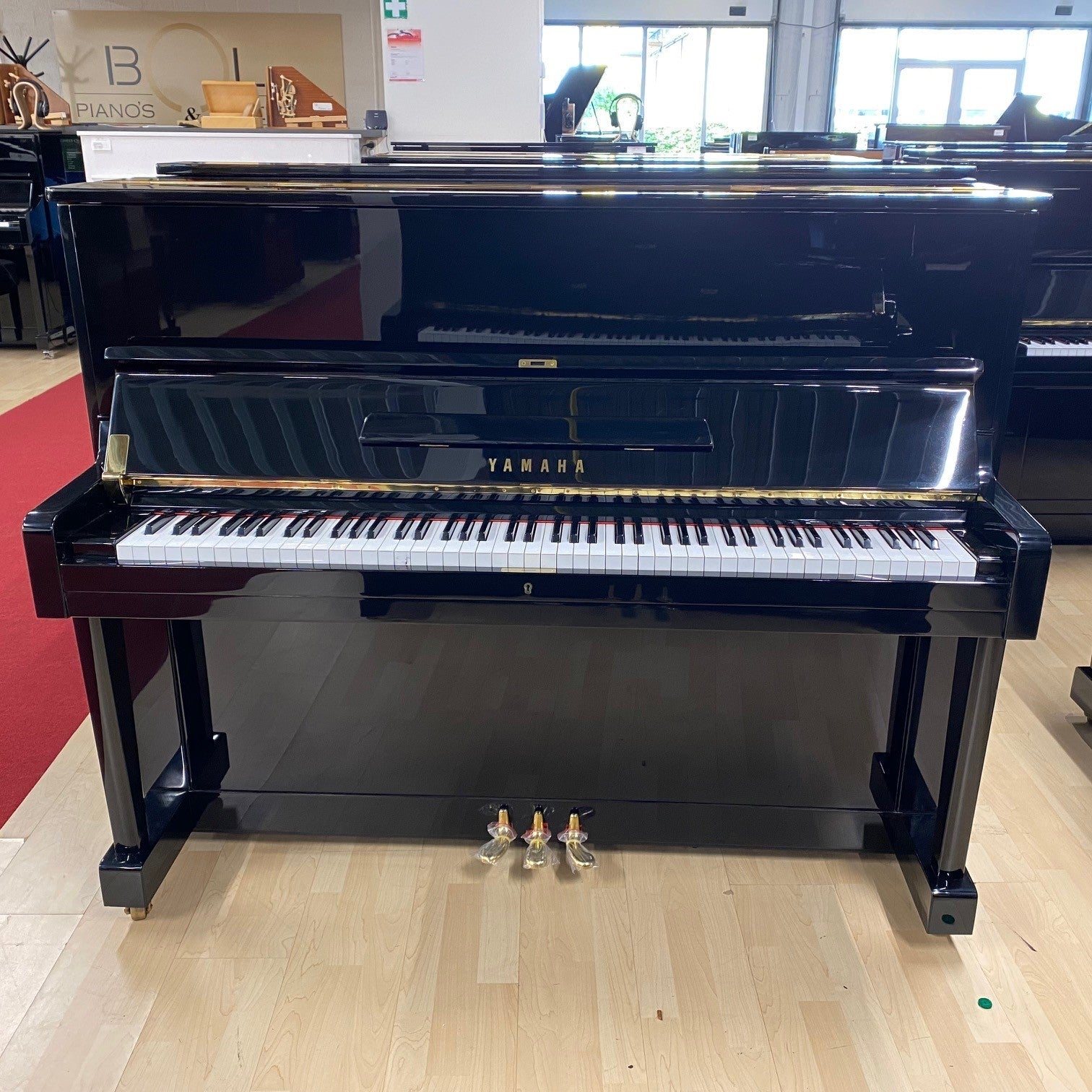 Yamaha U1D piano (1965)