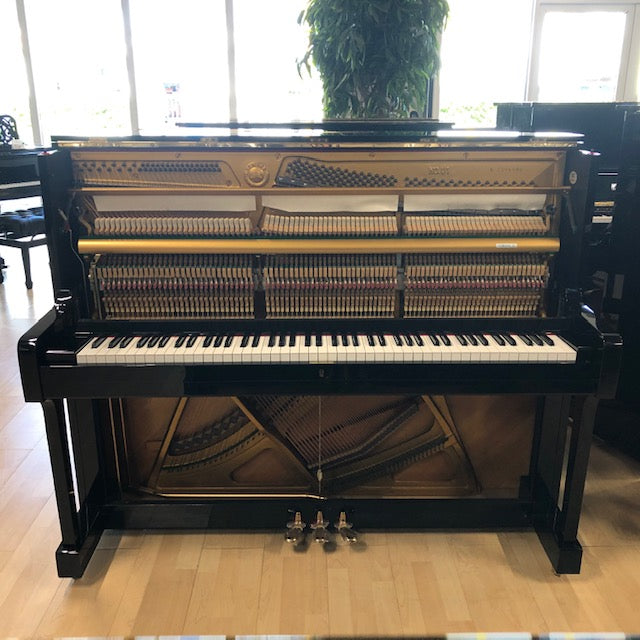 Yamaha U1E piano (1978)