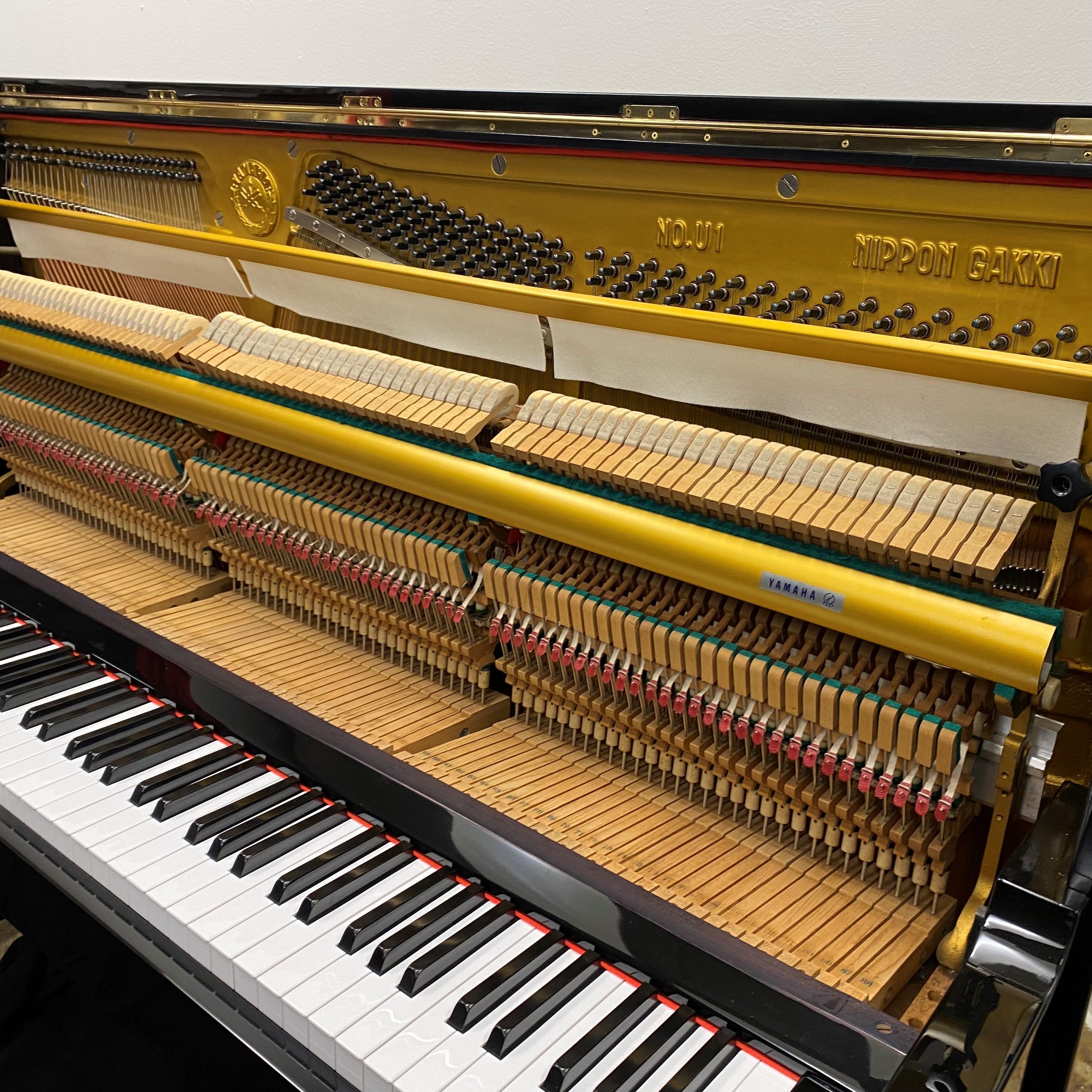 Yamaha U1F piano (1971)