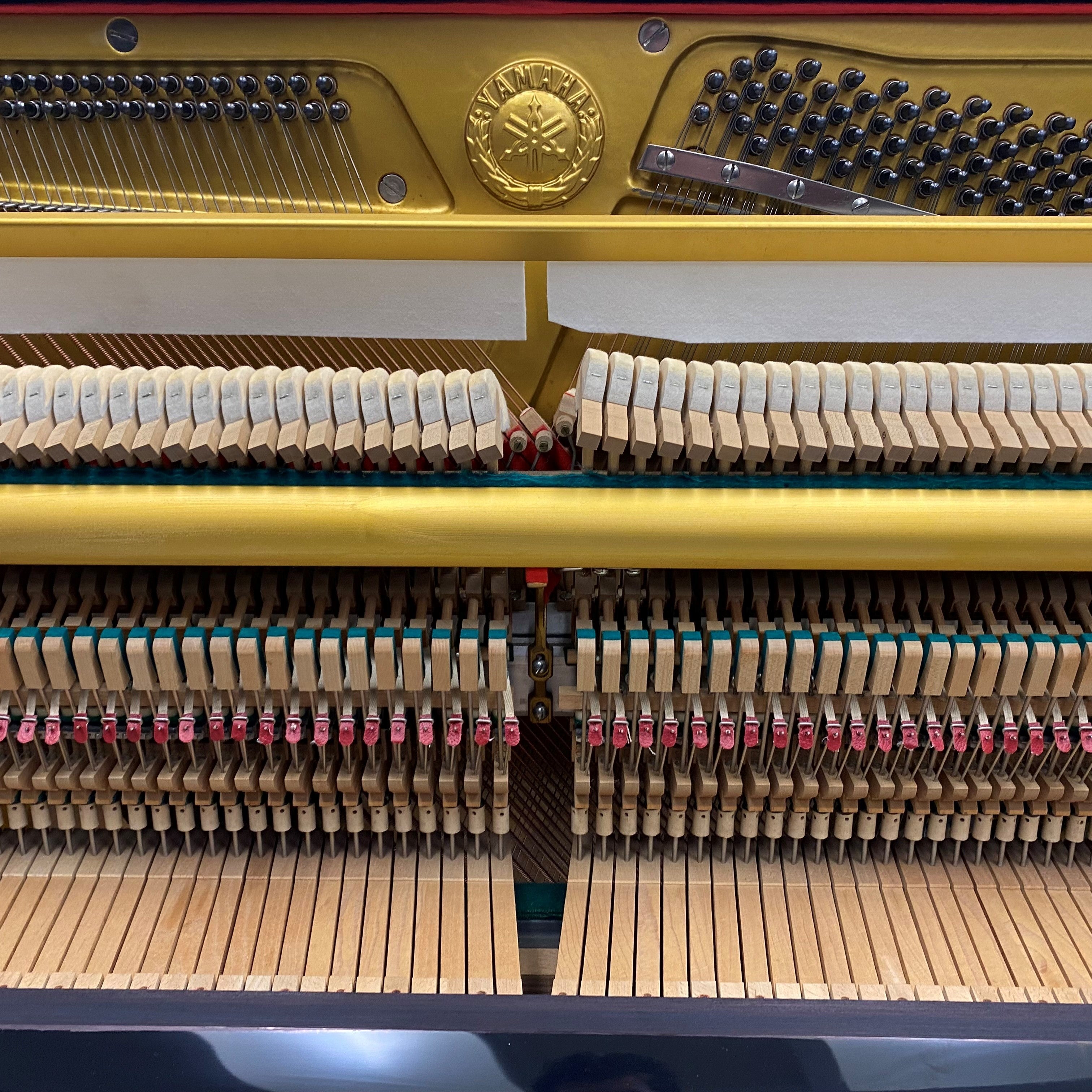 Yamaha U1G piano (1972)