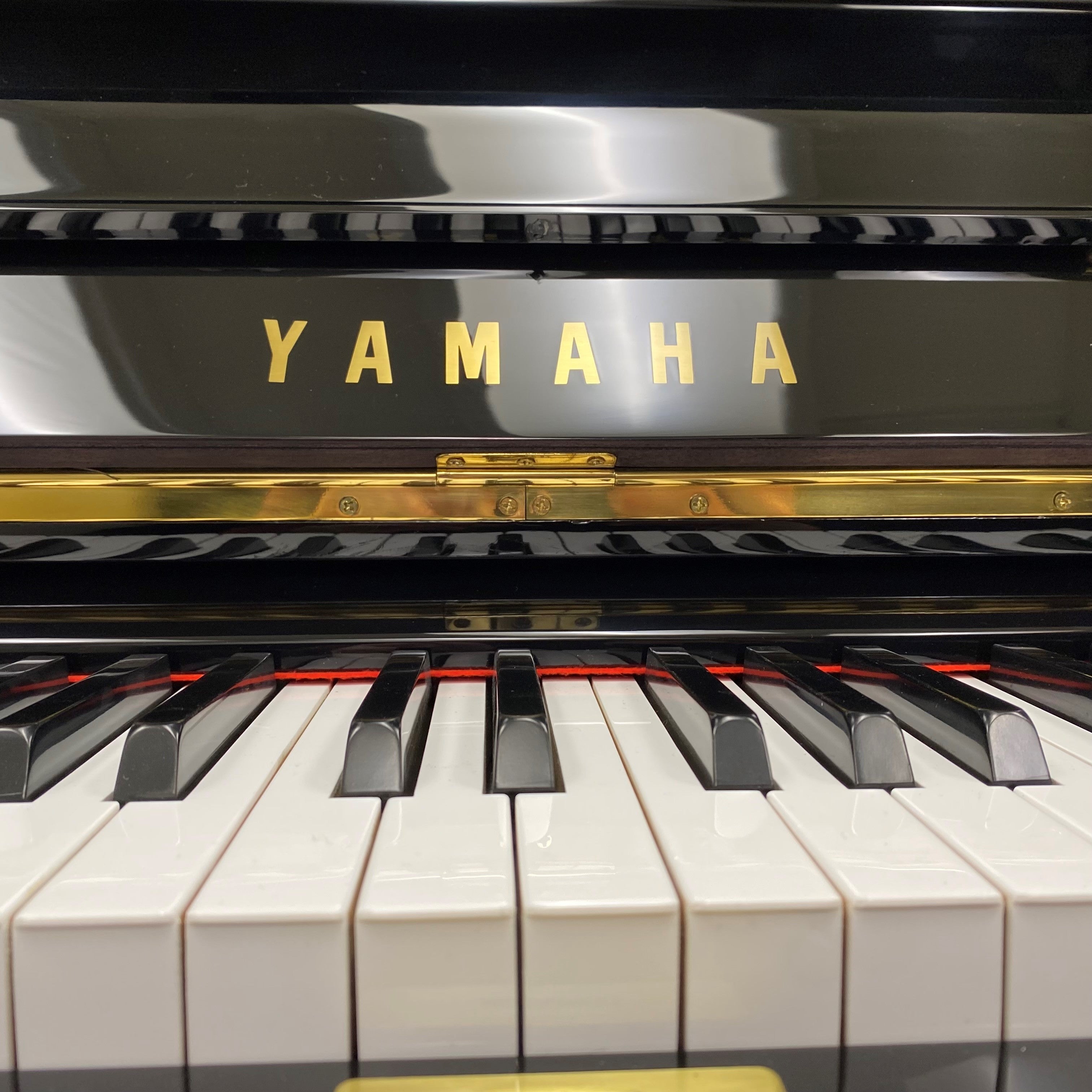 Yamaha U1H piano (1972)