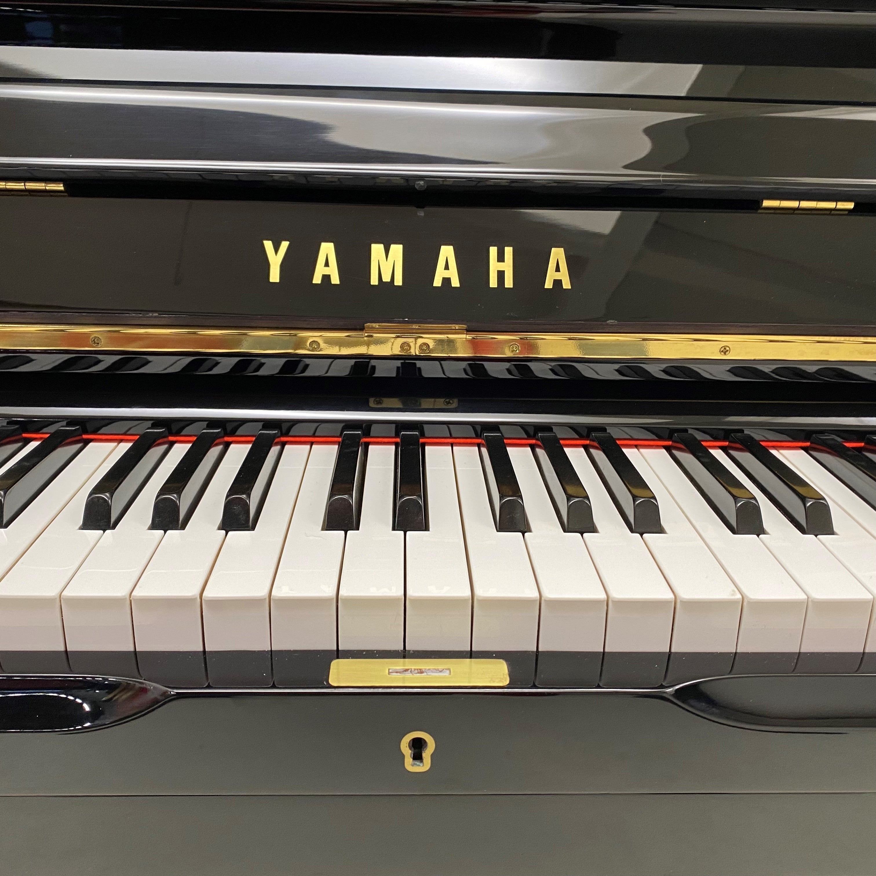 Yamaha U1H piano (1973)