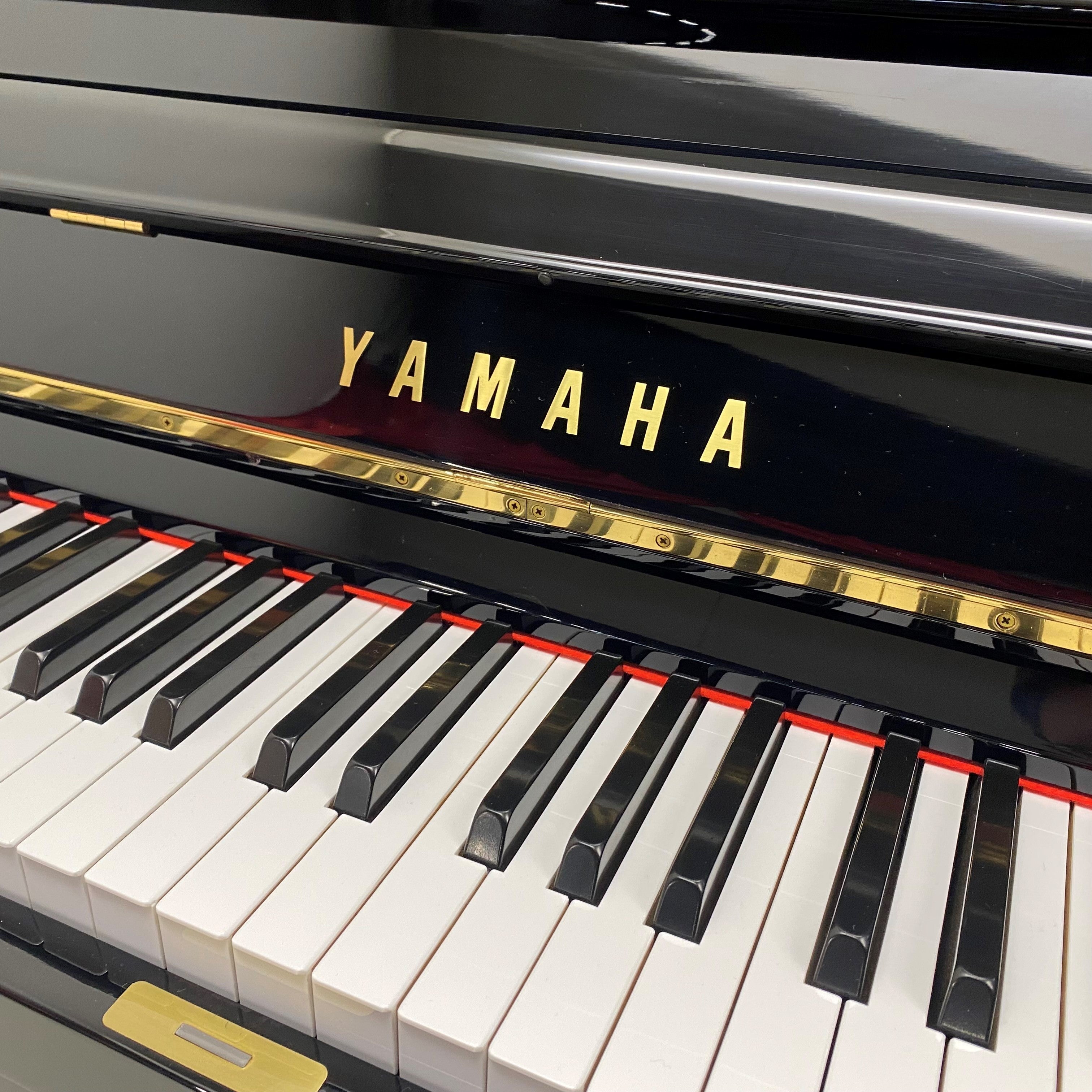 Yamaha U1M piano (1982)