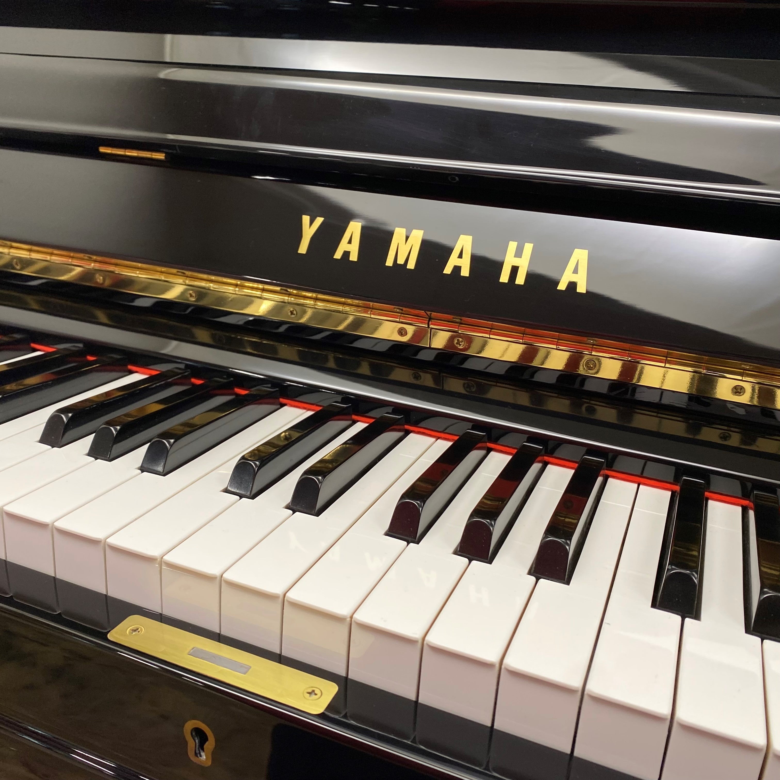 Yamaha U3E piano (1962)