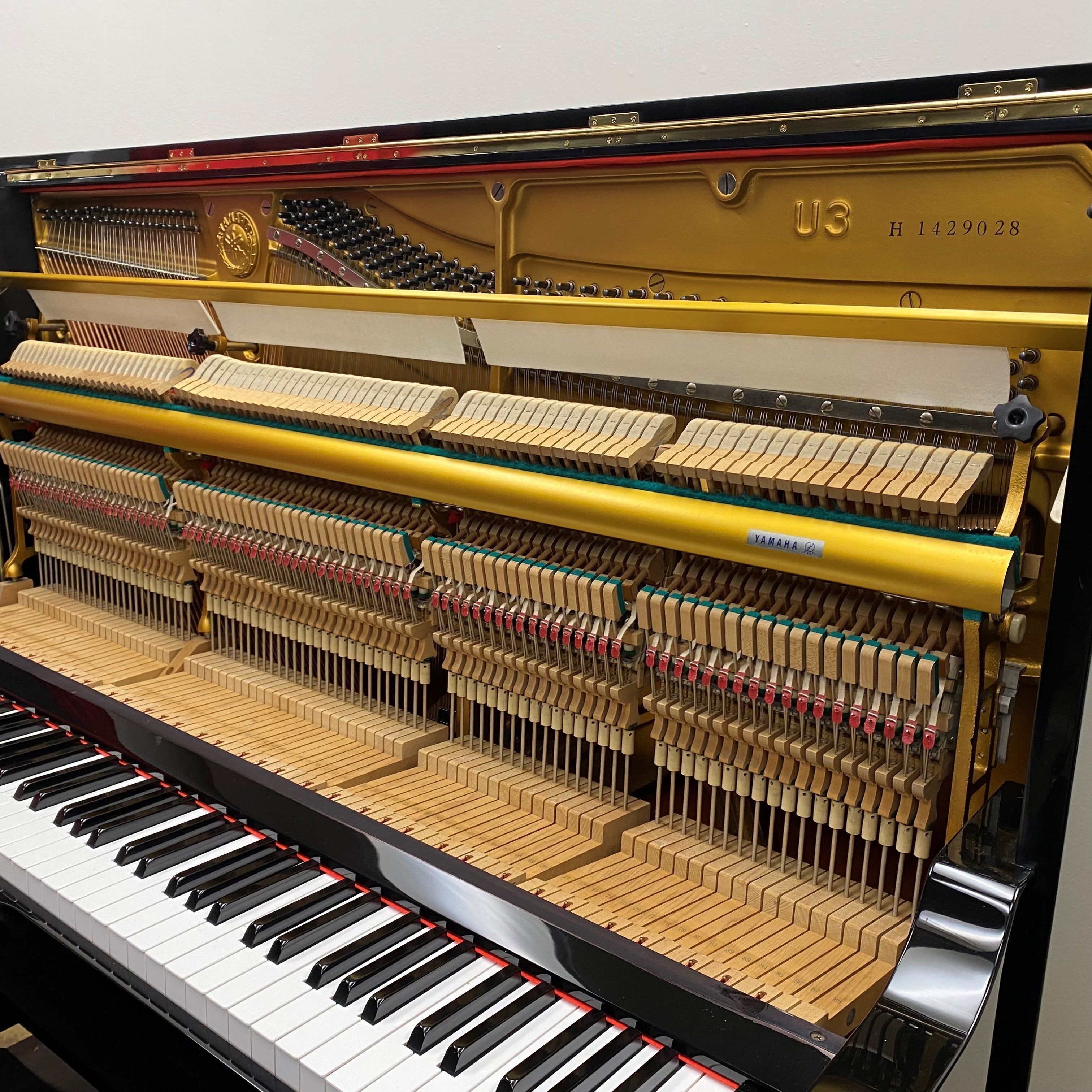 Yamaha U3H piano (1974)