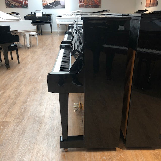 Yamaha U1D piano (1964)