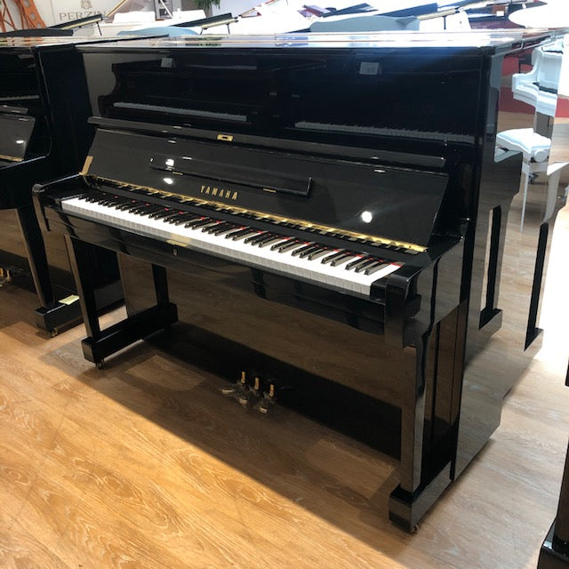 Yamaha U1D piano (1967)