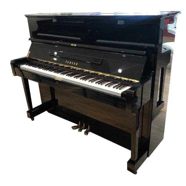 Yamaha U1D piano (1967)