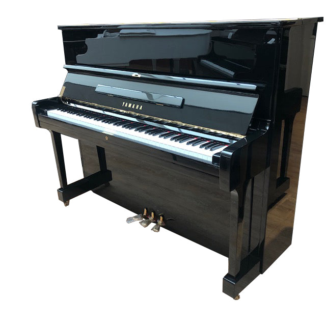 Yamaha U1D piano (1967)