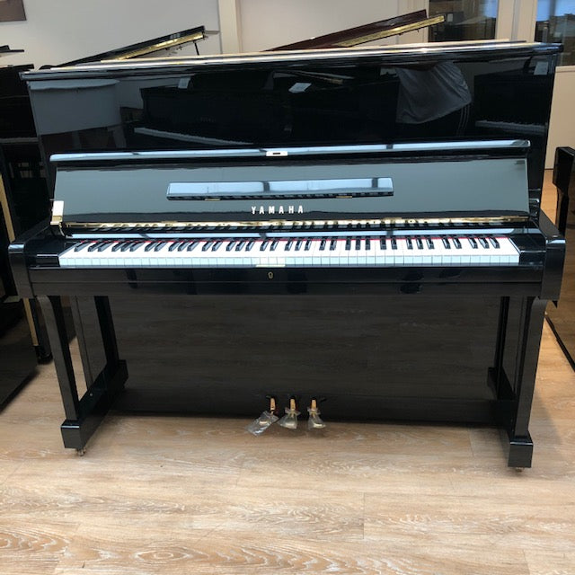 Yamaha U1D piano (1967)