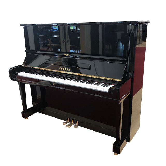 Yamaha U3E piano (1967)