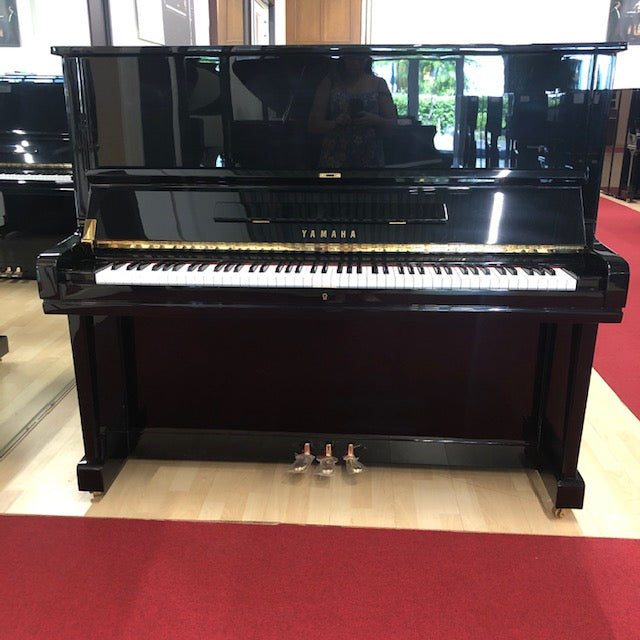 Yamaha U3E piano (1967)