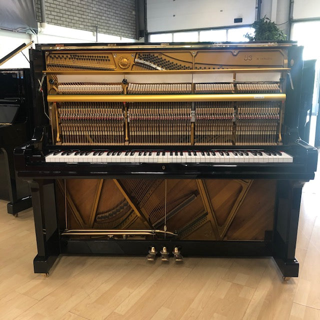 Yamaha U3H piano (1973)